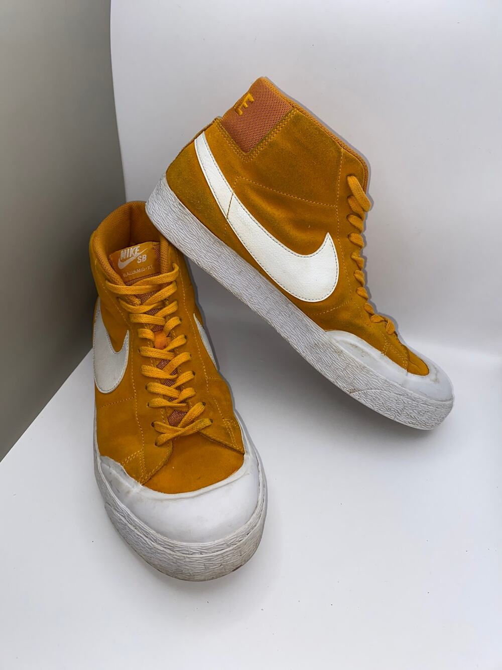 Nike SB Blazer Mid XT Circuit Orange Mustard Gold Suede Skate Shoes Mens 10.5